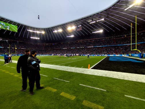 Sicherheit rund um das Spielfeld